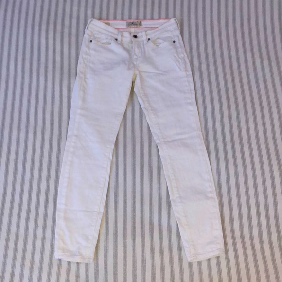 Lucky Brand white Charlie skinny jeans - Picture 1 of 5